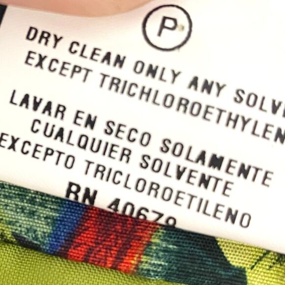 90s HARVE BENARD COLLECTION Vintage Silk Tropical Print Button Up Jacket - Picture 5 of 6